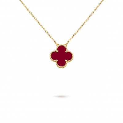 VAN CLEEF ARPELS VINTAGE ALHAMBRA PENDANT - YELLOW GOLD, CARNELIAN  VCARD38500
